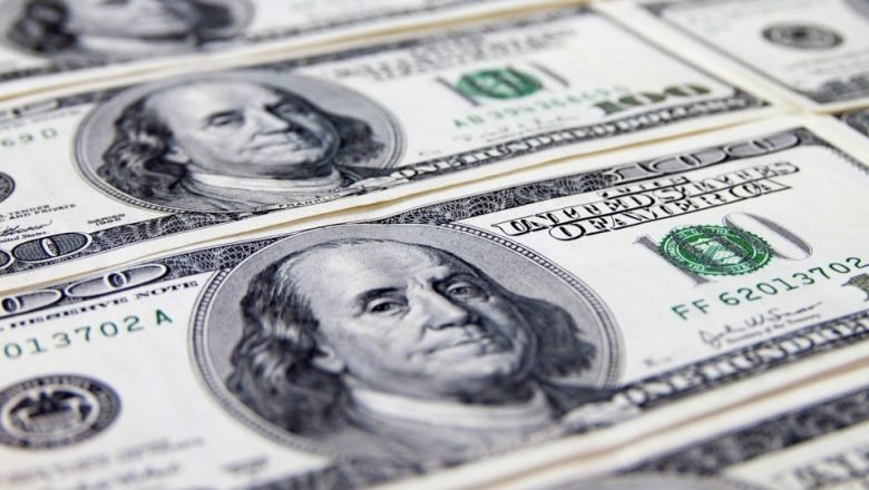 Dólar registra alza de $37 y llega a $3.182,28