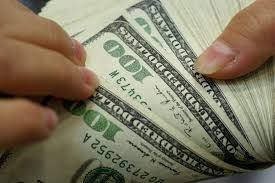 Dólar se cotiza en $3.247,29