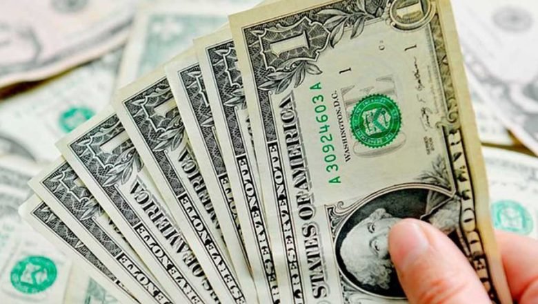 Dólar abre al alza de $12,27 y cierra a $3.204,80