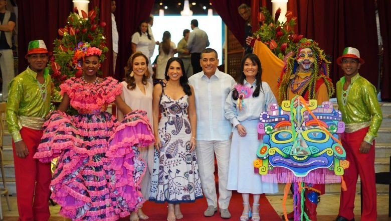 Alcalde entregó llaves de Cartagena a candidatas del Concurso Nacional de Belleza