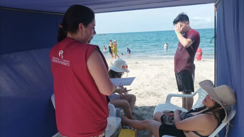 En Cartagena la SIC orienta a Turistas con la RNPC para evitar abusos en precios