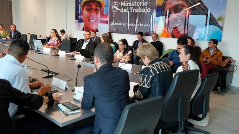 Veinte empresas fueron reconocidas con el Sello Equipares, por iniciativas para el cierre de brechas de género