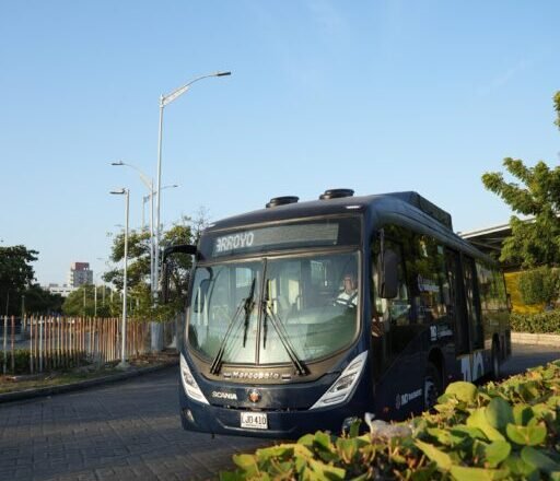 Por montaje de palcos Transmetro implementa desvíos en las rutas A8-1 Paraíso y A8-2 Vía 40