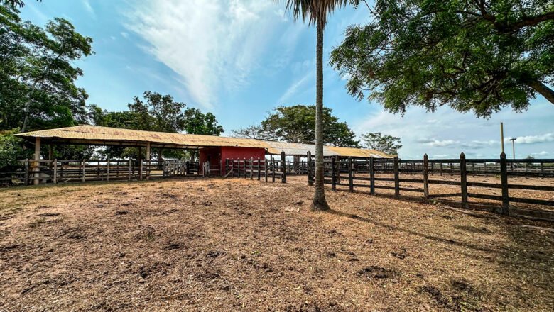 Finca ‘La Molinera’ de Sucre, ofertada voluntariamente por exsenador de la República, pasará a manos de 160 familias campesinas