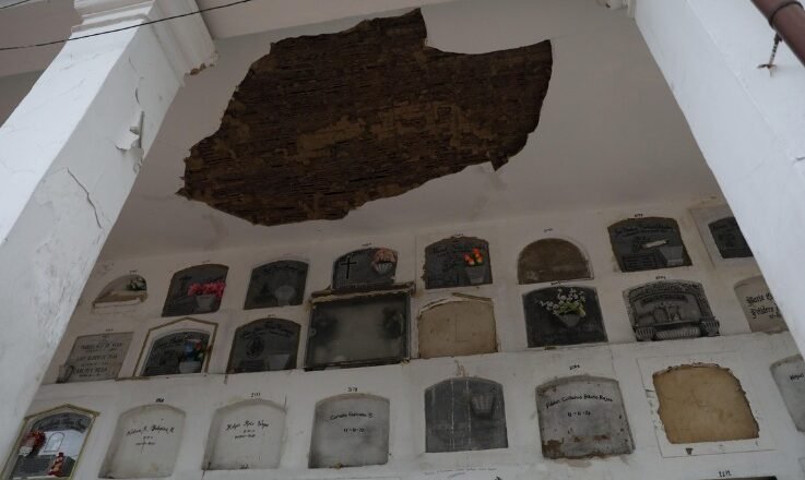 Procuraduría advierte deterioro de instalaciones del Cementerio Central