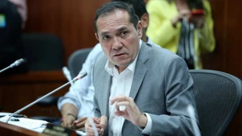 Antonio Sanguino asumió como nuevo MinTrabajo