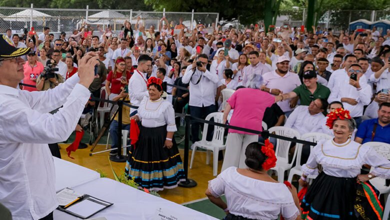 ‘Deje de traquetear, haga la paz con el pueblo de Colombia’: Presidente Gustavo Petro al Eln