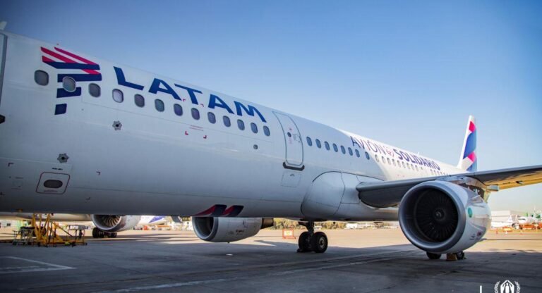 LATAM anuncia inversión de 25 millones de dólares en Wi-Fi satelital en más de 60 aviones