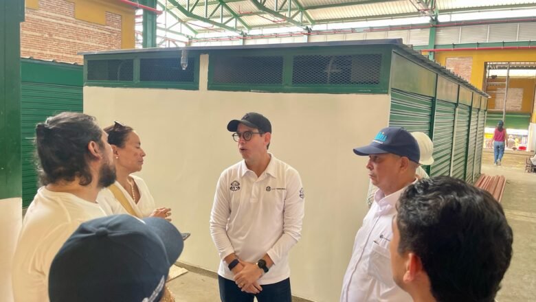 Directora Nacional de Patrimonio visitó proyectos del Plan Especial de Protección del Centro Histórico y los barrios El Prado y Bellavista