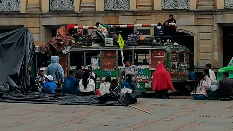Acuerdo con comunidades indígenas del sur occidente del país que se encontraban en las Plaza de Bolívar de Bogotá