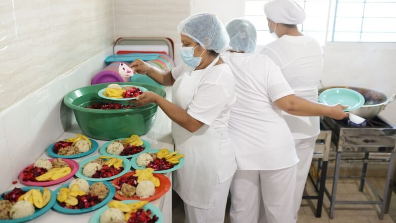 Colegios oficiales del departamento con servicio del PAE tendrán en su totalidad comida preparada en sitio.