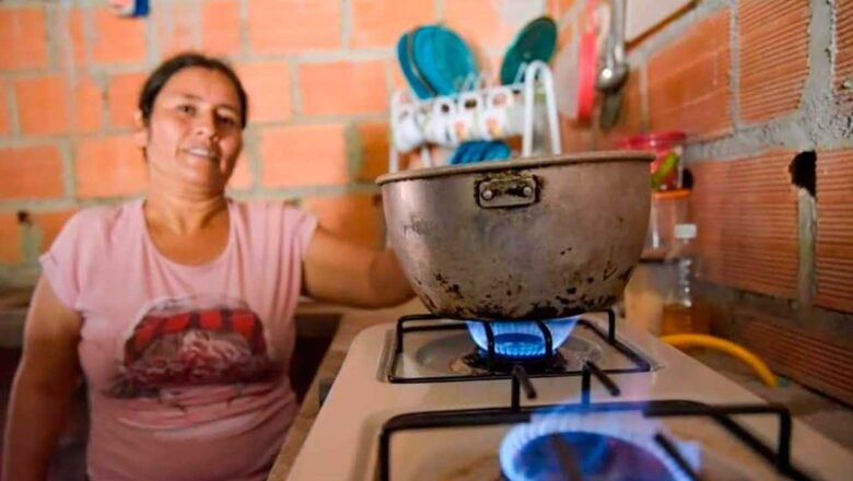 Alianza entre Ecopetrol, Invercolsa, llevará gas natural a 220 familias vulnerables