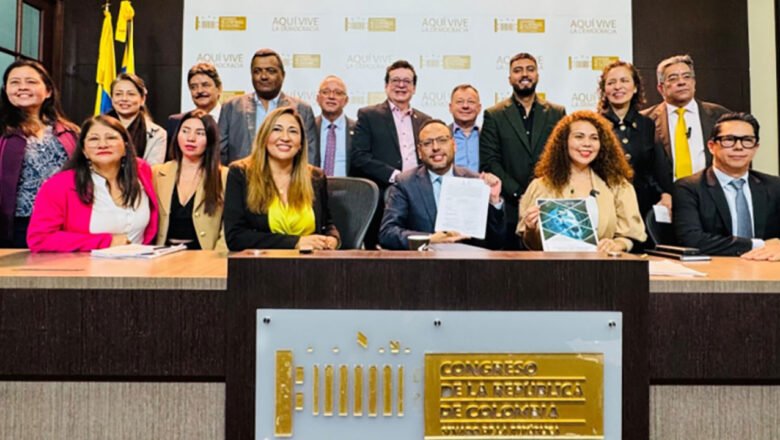 Para regular y desarrollar la tecnología en el país, Gobierno radicó el proyecto de ley de Inteligencia Artificial