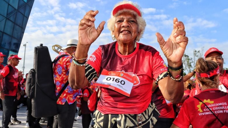 Adultos mayores dieron “Pasos por la Vida” en emotiva carrera organizada por la Gobernación del Atlántico