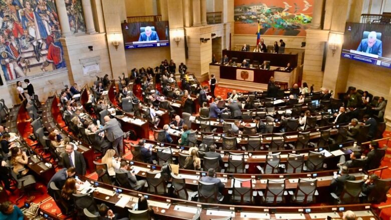 Presupuesto de la Nación presentado ante comisiones económicas de Senado y Cámara ya generó controversia