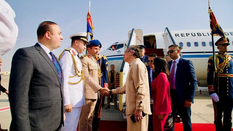 Presidente Petro inicia visita a Egipto para fortalecer relaciones de Colombia con el mundo árabe