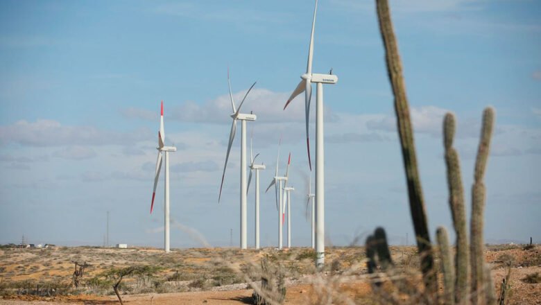 Petro resalta que Grupo Sarmiento se abra paso hacia energías limpias