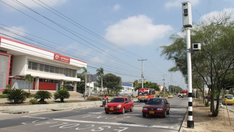Cuatro nuevas intersecciones semaforizadas fortalecen la seguridad vial en Barranquilla