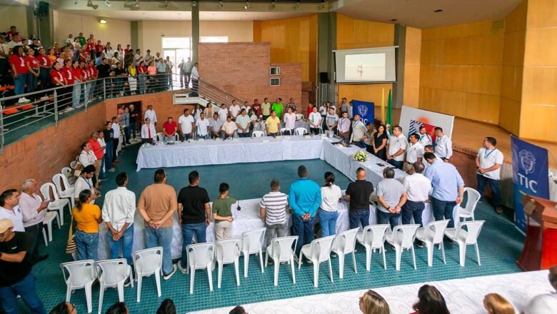 Gobierno inició conexión a internet de 10.591 hogares de estratos 1 y 2 en Sincelejo