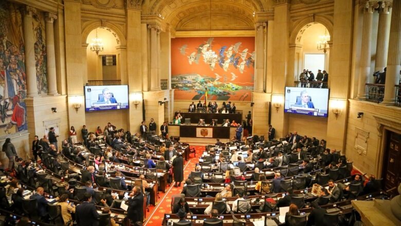 Comisiones Económicas del Congreso archivaron reforma tributaria