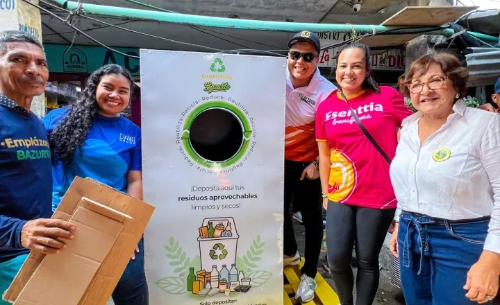 Inicia plan piloto de Emplázate en Bazurto con instalación de contenedores de reciclaje