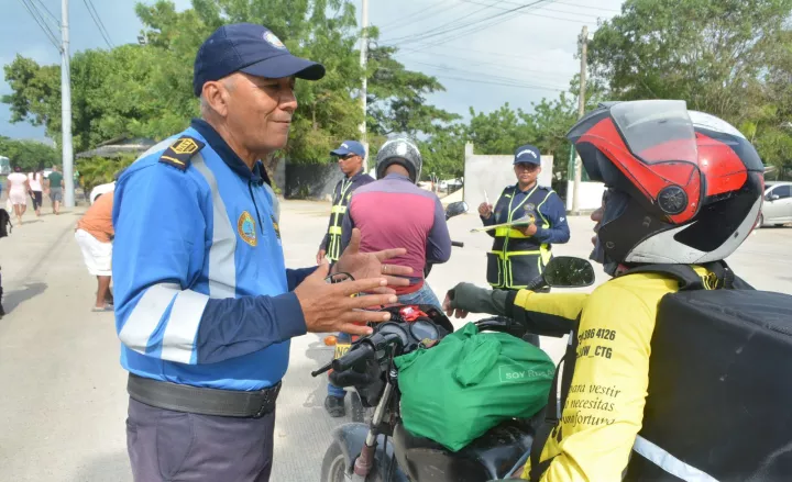 En Cartagena pueden denunciar por WhatsApp a los infractores de tránsito
