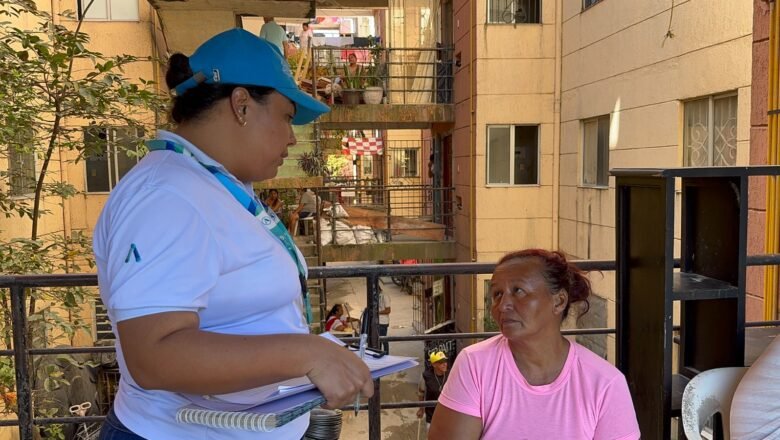 Distrito llevó pedagogía y atención sobre servicios públicos a 1.200 familias en Villas de la Cordialidad
