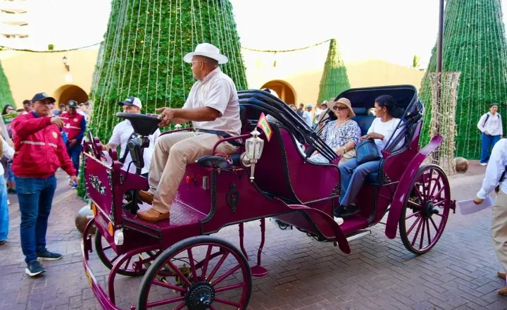 En el Mes de la Mujer, Cartagena consolida la transición a coches eléctricos turísticos y marca un hito en sostenibilidad y equidad de género