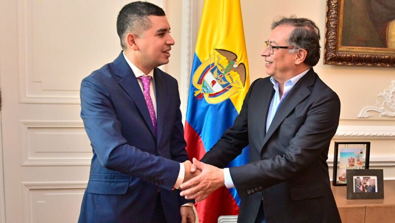 Petro anuncia reunión con la banca sobre ahorros pensionales en fondos privados y apoyo a la emergencia económica