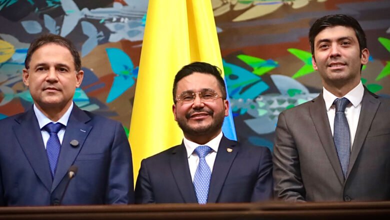 De La Espriella posesiona al nuevo Contralor General de la República
