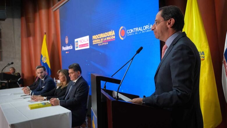 Usar ahorro pensional para impulsar la inversión productiva en Colombia propone vicepresidente