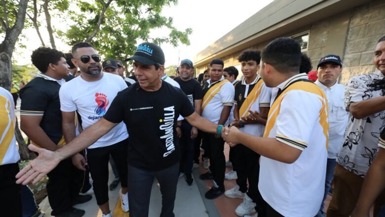 Juan Mina estrena cancha deportiva y nuevo espacio para el encuentro de familias