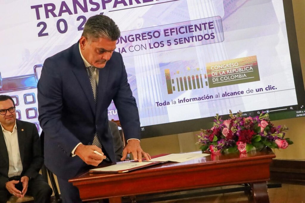 Congreso, organismos de control y entidades suscriben Acuerdo por la Transparencia