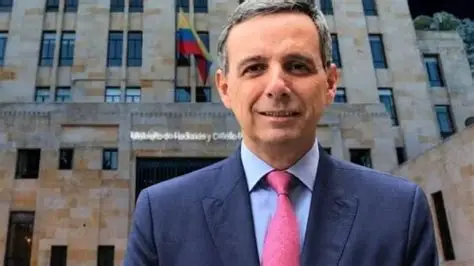 Gobierno define monto del presupuesto de 2027 en $634,9 billones