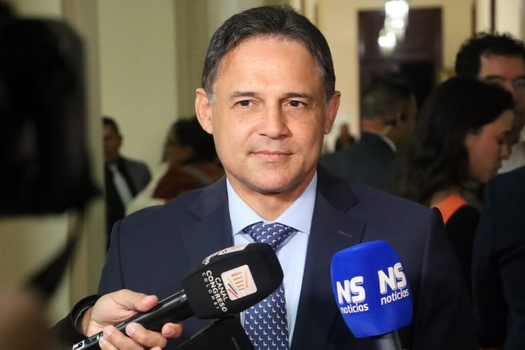 Tribunal Superior de Bogotá revoca fallo que ordenaba a Presidente Honorio Henríquez disculparse por acto religioso